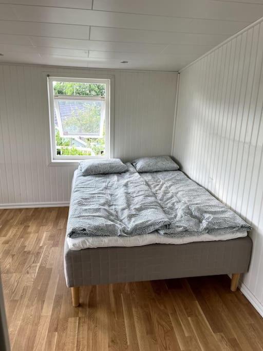 Mysigt Hus Med Natur & Jacuzzi I Olofstorp Göteborg Eksteriør bilde