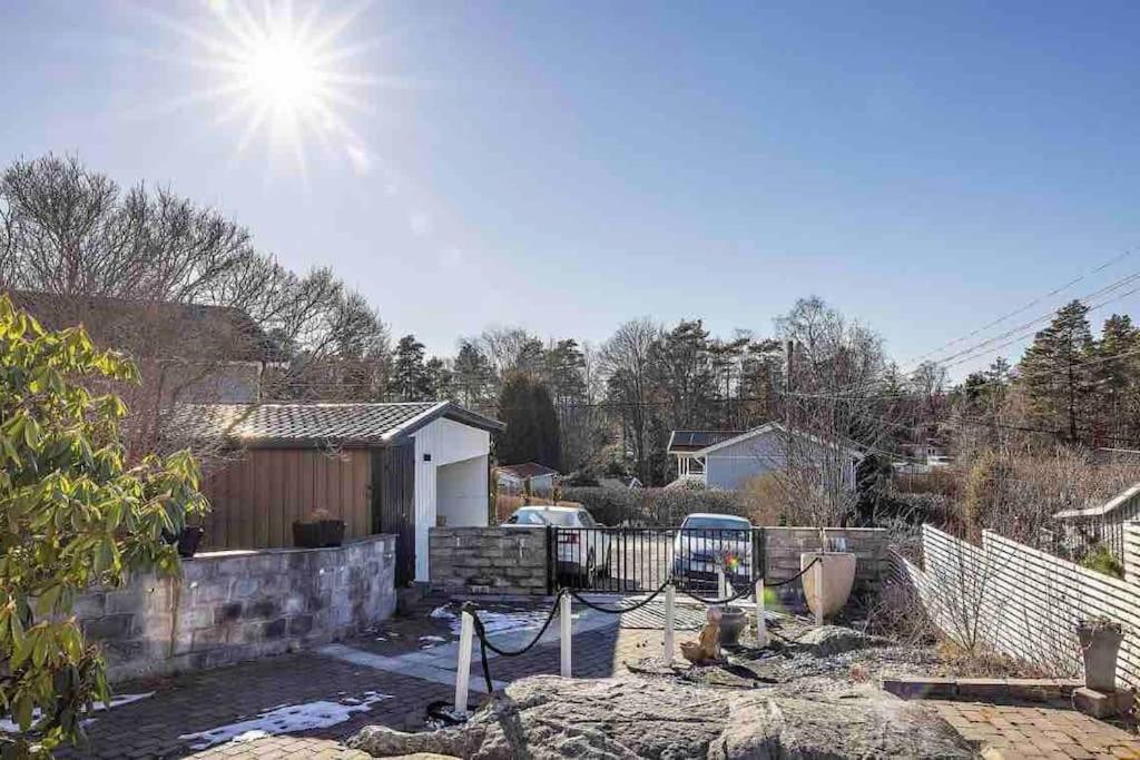 Mysigt Hus Med Natur & Jacuzzi I Olofstorp Göteborg Eksteriør bilde